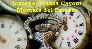 Mercatino del passato in piazza Cavour a Livorno. Mercatino delle pulci Livorno