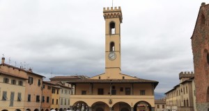 Mercatino dell'antiquariato e dell'arte del creare di San Giovanni Valdarno