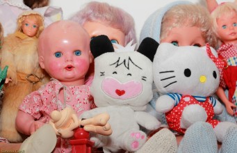 Pupazzi giapponesi Hello Spank e Hello Kitty Francesco Atticciatu